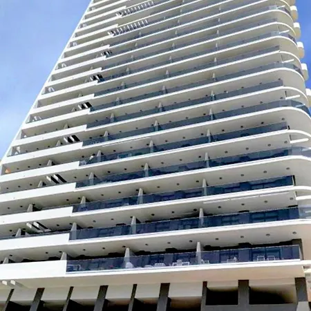 Eagle Tower By Luxury * بينايدورم