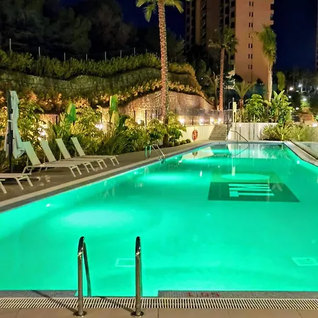 Eagle Tower By Luxury דירה בנידורם