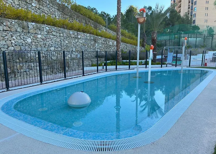 Eagle Tower By Luxury Μπένιντορμ